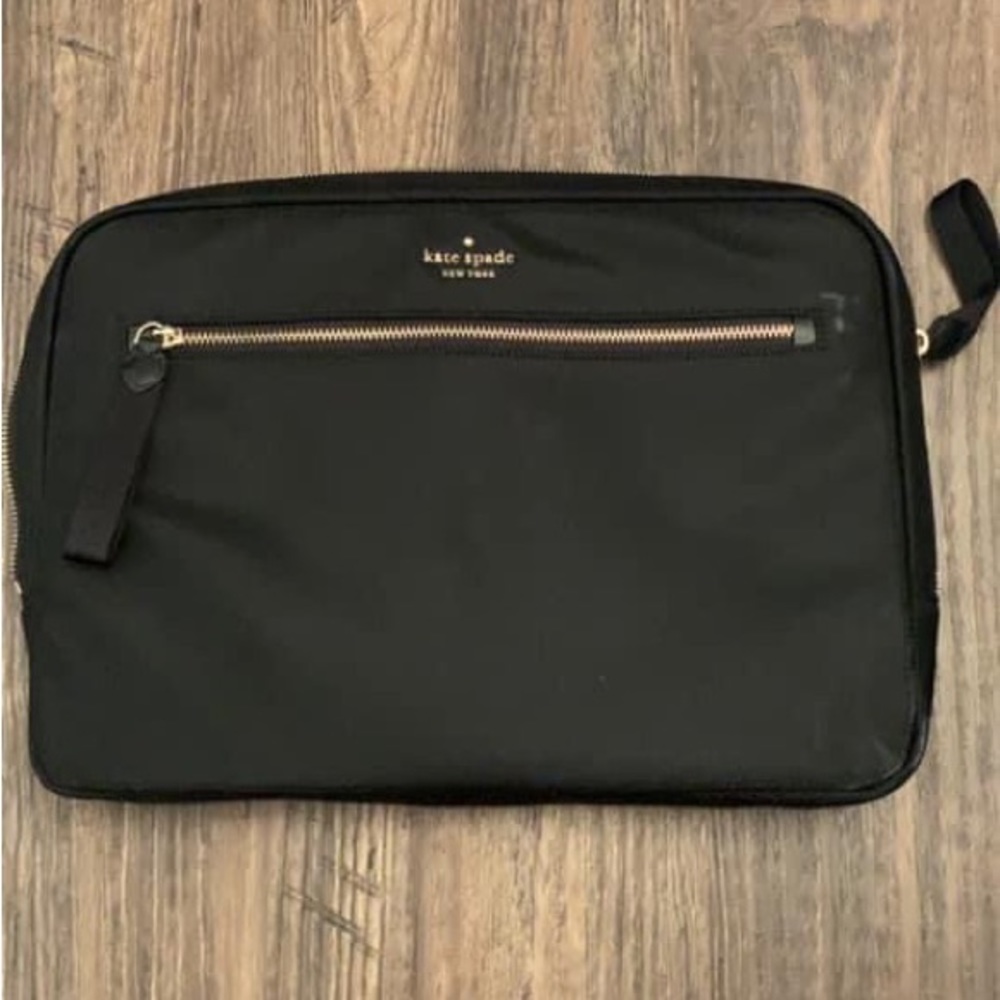 Kate Spade Laptop case. New without tags.
